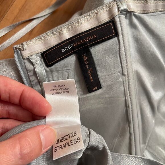 Vintage Y2K BCBGMAXAZRIA Metallic Silver Gray Strapless Prom Cocktail Dress 6 - Picture 7 of 7
